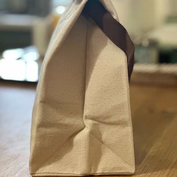 Khaki canvas lunch tote with beach print - Picture 7 of 10